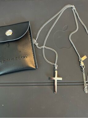 Silver Cross Pendant Necklace - Polished Silver